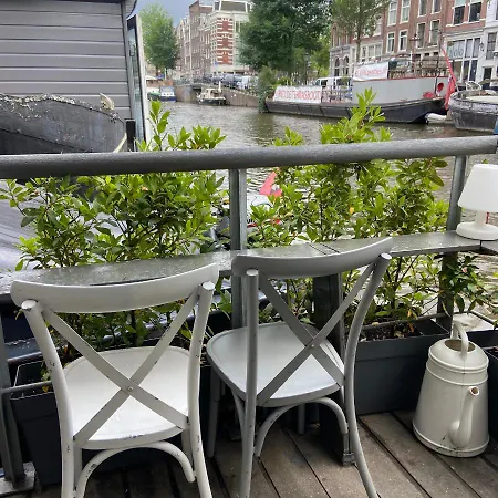 Bed & Breakfast Houseboat Bonnie