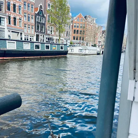 Couette-café Houseboat Bonnie Amsterdam