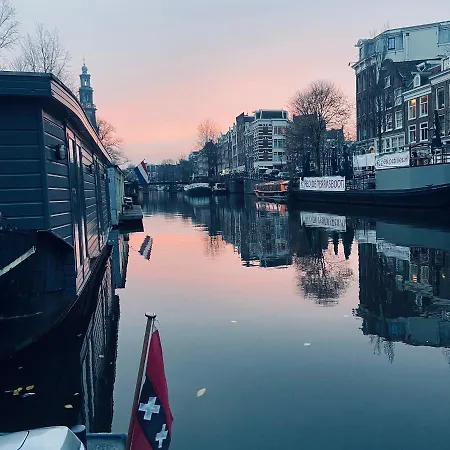 Houseboat Bonnie 阿姆斯特丹